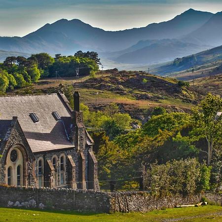 Mountain Church Capel Curig Dış mekan fotoğraf