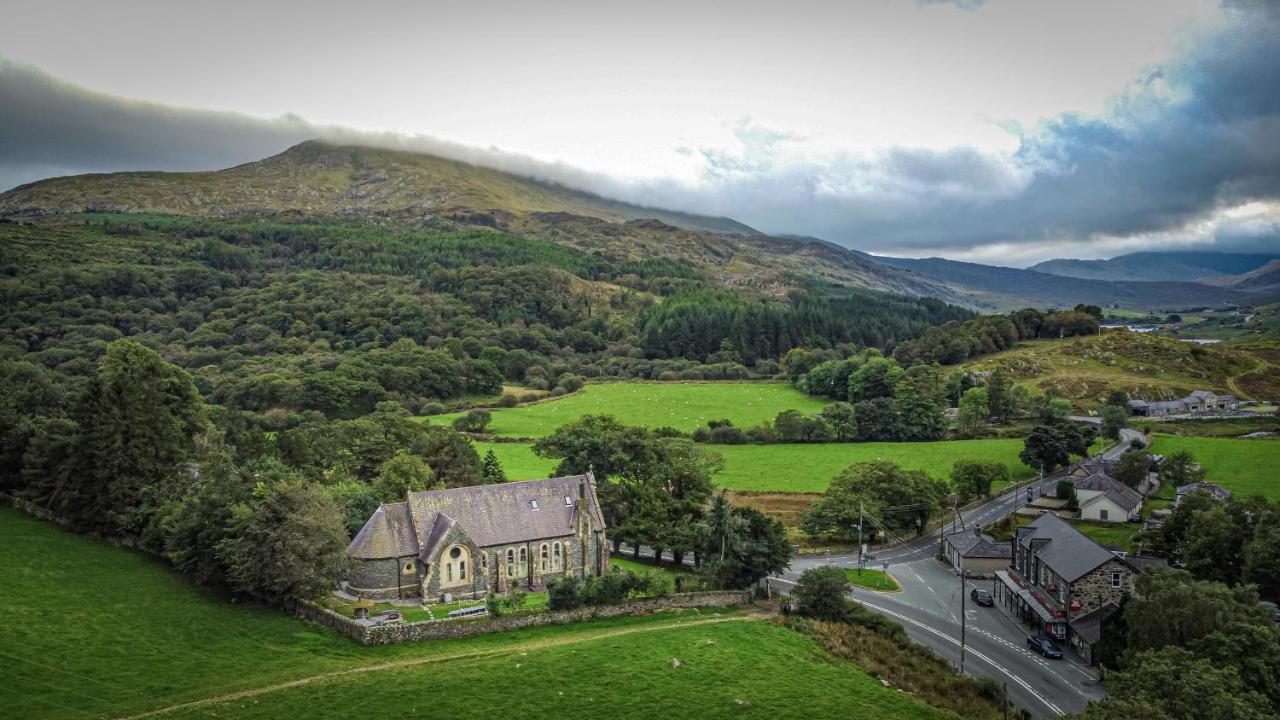 Mountain Church Capel Curig Dış mekan fotoğraf